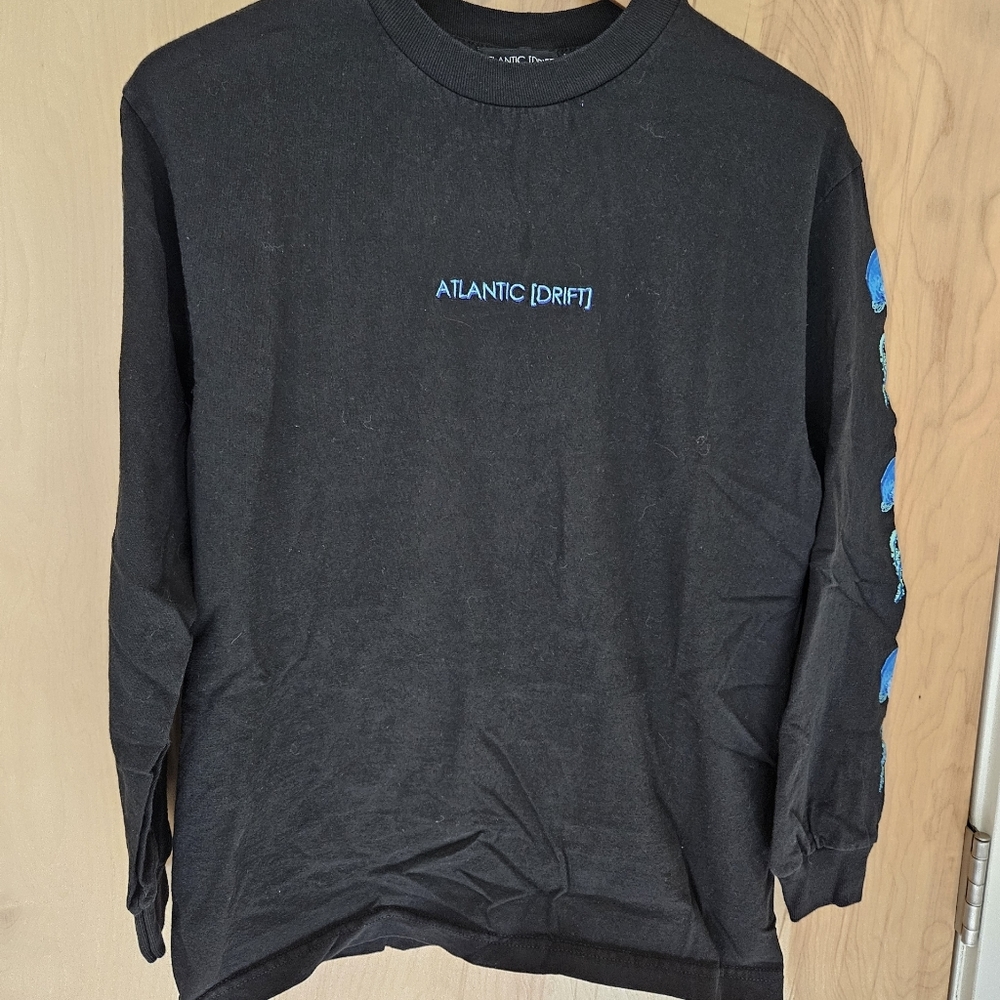 Atlantic drift skate T-shirt